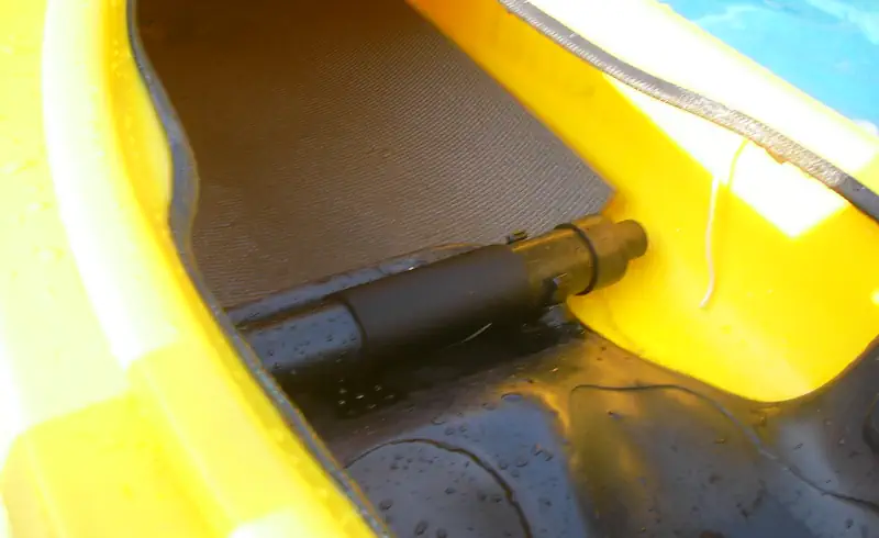 BLOG DE KAYAKING DIARIO DE KAYAK bomba en el asiento del kayak bomba en el asiento del kayak