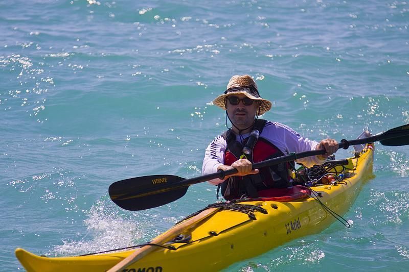 BLOG DE KAYAKING DIARIO DE KAYAK Yo paleando en agosto con mi helly hansen Yo paleando en agosto con mi helly hansen