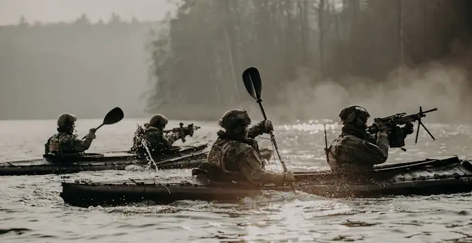 BLOG DE KAYAKING DIARIO DE KAYAK kayak militar de combate kayak militar de combate