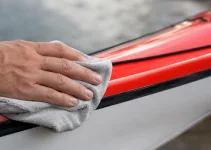 MANTENIMIENTO DE KAYAK: CÓMO CUIDARLO PARA QUE DURE AÑOS MANTENIMIENTO DE KAYAK: CÓMO CUIDARLO PARA QUE DURE AÑOS
